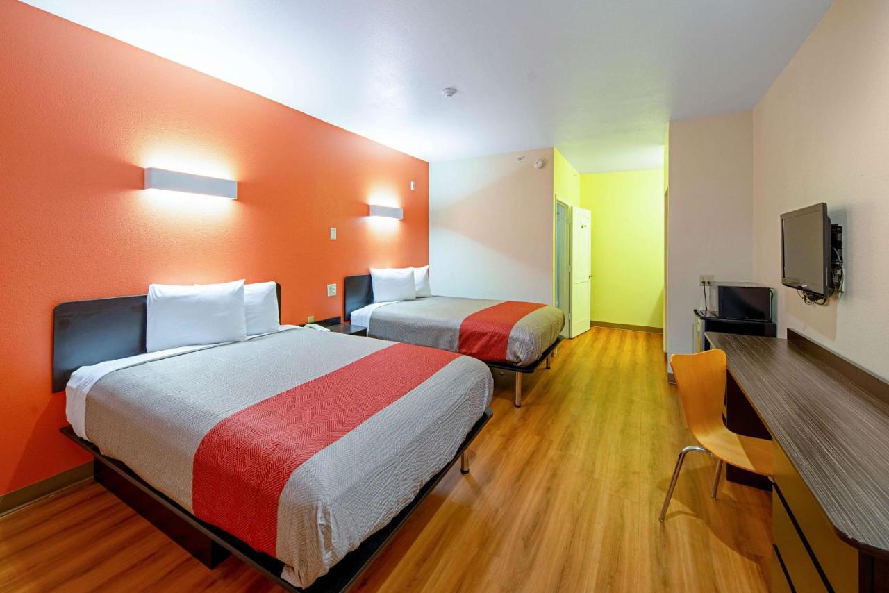 Motel 6-Rhome, TX Eksteriør billede