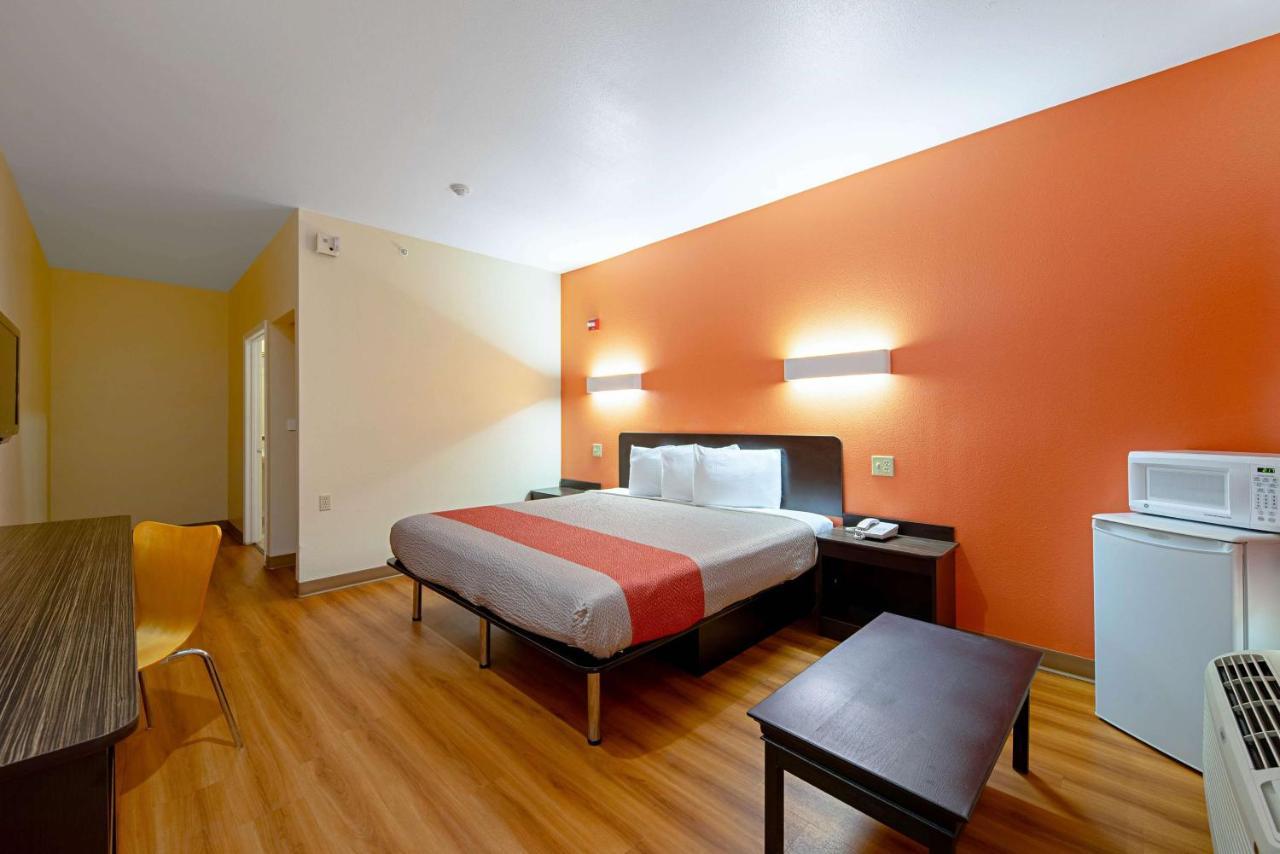 Motel 6-Rhome, TX Eksteriør billede